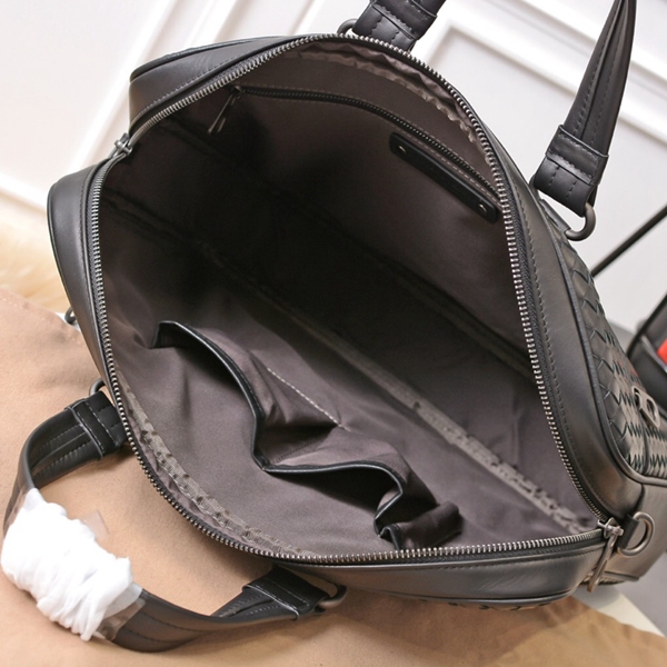 ボッテガヴェネタバッグ全体デザイン